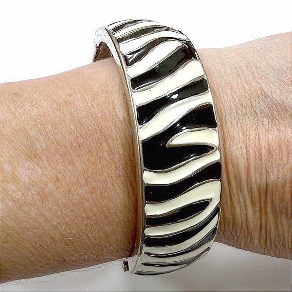 Black White Zebra Print Hinged Bangle Bracelet Bold Statement Jewelry